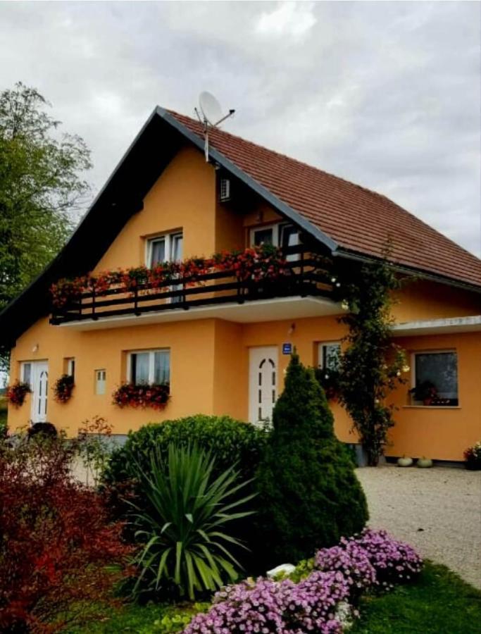 House Jelena&Marija Apartamento Rakovica Exterior foto