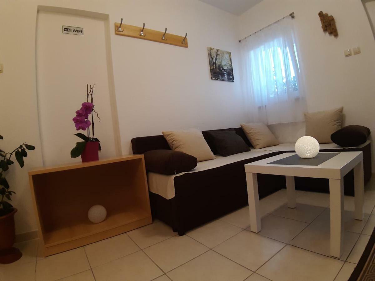 House Jelena&Marija Apartamento Rakovica Exterior foto
