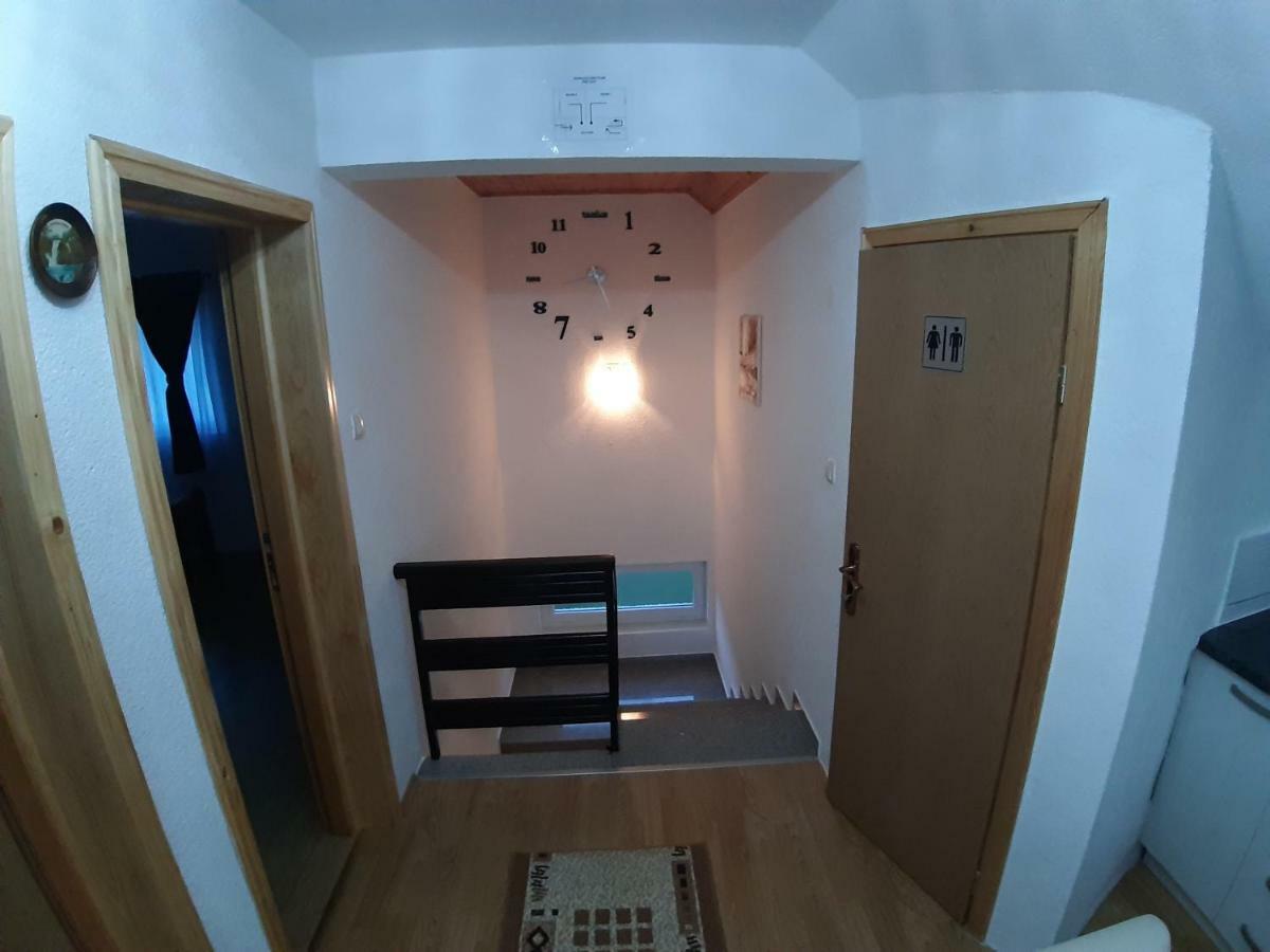 House Jelena&Marija Apartamento Rakovica Exterior foto
